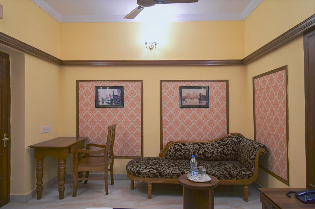 Hotel Jingle Inn Kolkata Exterior photo